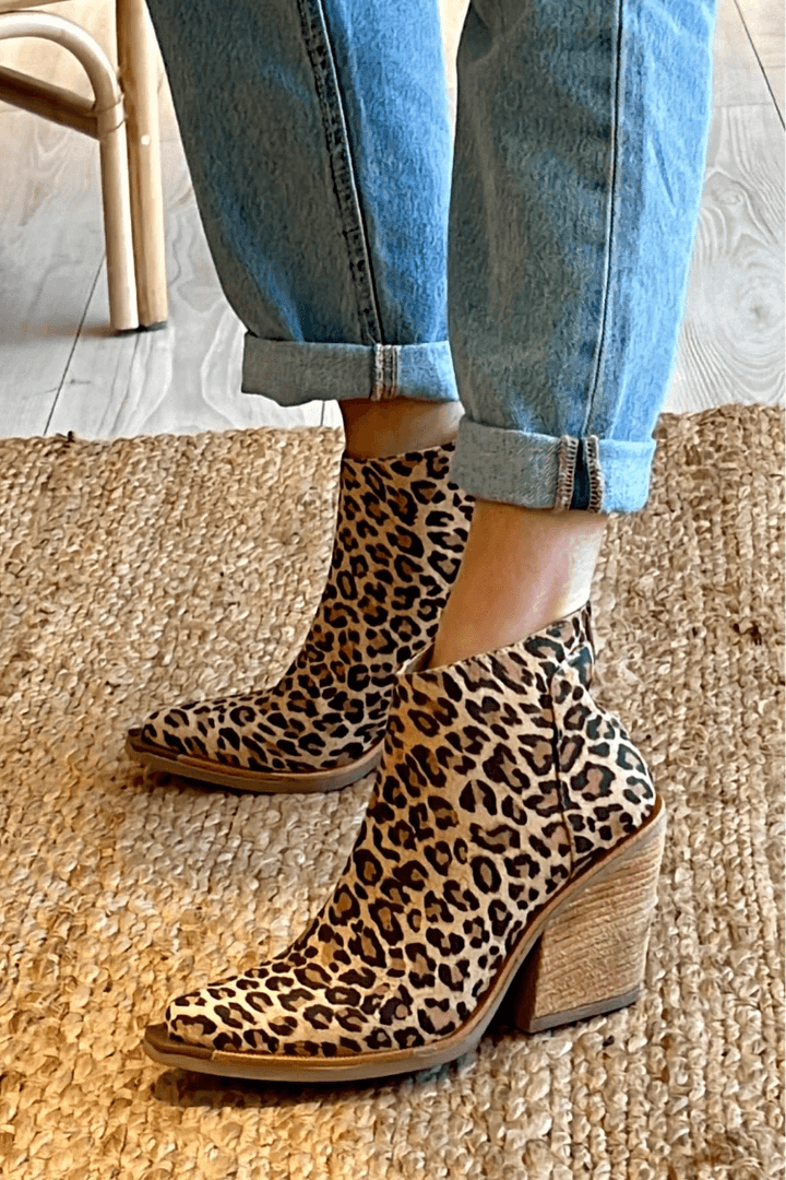  TARA | LEOPARD BLOCK HEEL BOOTS